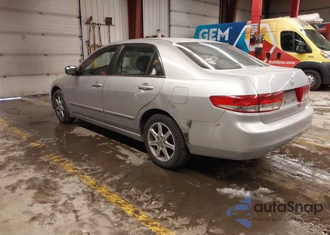 2003 Honda Accord 3.0 Ex z USA, uszkodzony, nr VIN 1HGCM665X3A033515